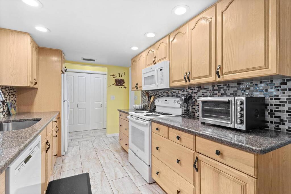 Perfect For Family Gatherings With A Heated Pool! - Clearwater'S Clear Choice Exterior foto